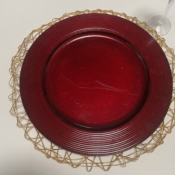 Set of 4 Chargers. Gold - Picture 5 of 7